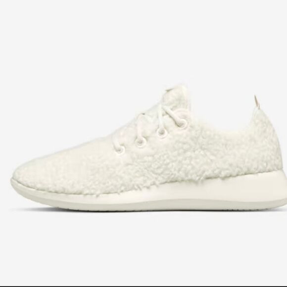 Like New Limited Edition Allbirds Wool Runners Fluff Sneakers - Picture 13 of 13